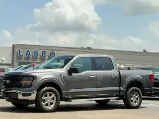 Ford F-150 2024 4x4 XLT 4 puertas SuperCrew 5.5 pies. SB