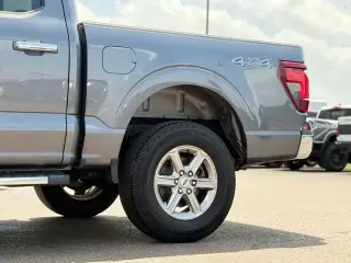 Ford F-150 2024 4x4 XLT 4 puertas SuperCrew 5.5 pies. SB