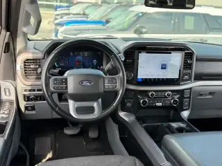Ford F-150 2024 4x4 XLT 4 puertas SuperCrew 6.5 pies. SB