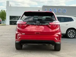 Ford Edge 2024 AWD SEL 4 puertas SUV