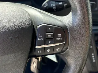 Ford Transit 2025 250 3 puertas LWB Techo Bajo Furgón de Carga