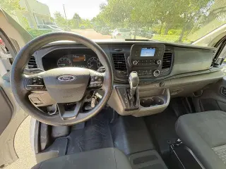 Ford Transit 2025 250 3 puertas LWB Techo Bajo Furgón de Carga