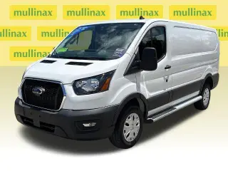 Ford Transit 2025 250 3 puertas SWB Techo Bajo Furgón de Carga