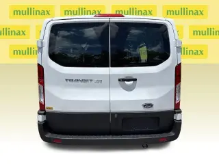 Ford Transit 2025 250 3 puertas SWB Techo Bajo Furgón de Carga