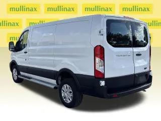 Ford Transit 2025 250 3 puertas SWB Techo Bajo Furgón de Carga