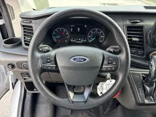 Ford Transit 2025 250 3 puertas SWB Techo Bajo Furgón de Carga