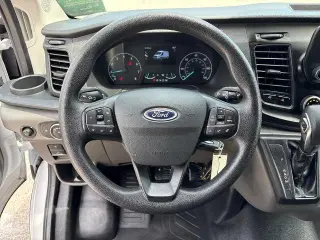 Ford Transit 2025 250 3 puertas SWB Techo bajo Furgón de carga