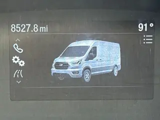 Ford Transit 2025 250 3 puertas SWB Techo bajo Furgón de carga