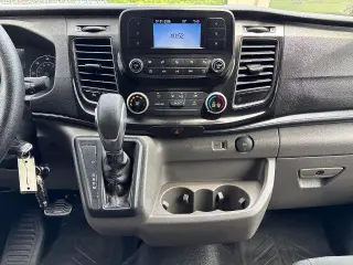 Ford Transit 2025 250 3 puertas SWB Techo bajo Furgón de carga