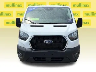 Ford Transit 2025 250 3 puertas SWB Techo bajo Furgón de carga