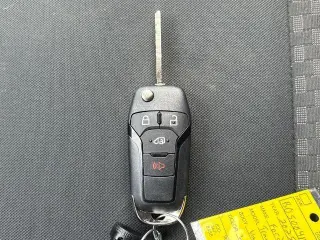 Ford Transit 2025 250 3 puertas SWB Techo bajo Furgón de carga