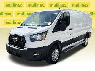 Ford Transit 2025 250 3DR LWB Techo Bajo Furgón de Carga