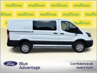 Ford Transit 2025 250 3DR LWB Techo Bajo Furgón de Carga