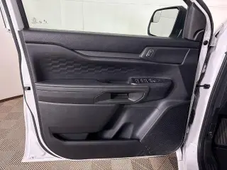 Ford Ranger 2025 4x2 XL 4 puertas SuperCrew con caja de 5.0 pies