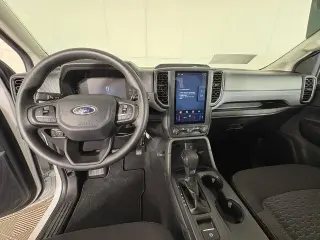 Ford Ranger 2025 4x2 XL 4 puertas SuperCrew con caja de 5.0 pies