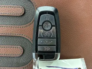 Ford F-150 2020 4x4 King Ranch 4 puertas SuperCrew 5.5 pies SB