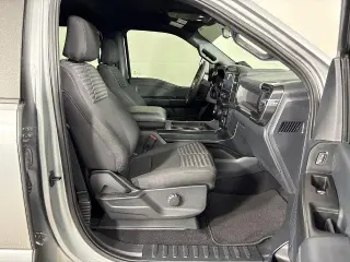 Ford F-150 2023 4x4 XL 4 puertas SuperCrew 5.5 pies. SB