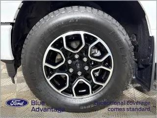 Ford F-150 2023 4x4 XLT 4 puertas SuperCrew 5.5 pies. SB
