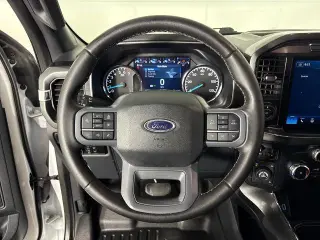Ford F-150 2023 4x4 XLT 4 puertas SuperCrew 5.5 pies. SB