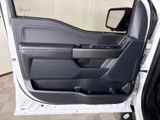 Ford F-150 2023 4x4 XLT 4 puertas SuperCrew 5.5 pies. SB