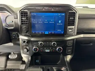 Ford F-150 2023 4x4 XLT 4 puertas SuperCrew 5.5 pies. SB