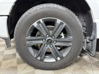 Ford F-150 2023 4x4 XL 4 puertas SuperCrew 5.5 pies SB