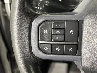 Ford F-150 2023 4x4 XL 4 puertas SuperCrew 5.5 pies SB