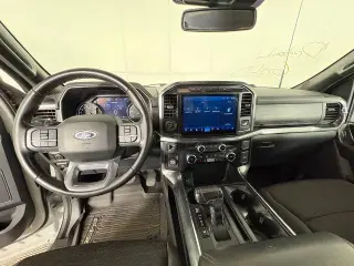 Ford F-150 2023 4x4 XL 4 puertas SuperCrew 5.5 pies SB