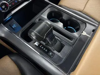 Ford F-150 2021 4x4 Lariat 4 puertas SuperCrew 6.5 pies. Caja corta