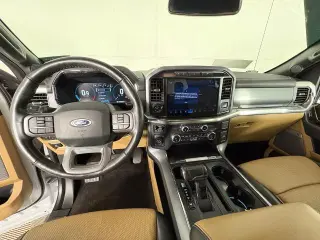 Ford F-150 2021 4x4 Lariat 4 puertas SuperCrew 6.5 pies. Caja corta