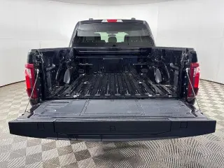 Ford F-150 2024 4x4 XLT 4 puertas SuperCrew 6.5 pies. SB