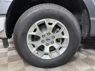 Ford F-150 2025 4x4 XLT 4 puertas SuperCrew 5.5 pies. SB
