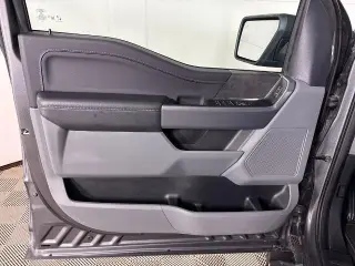 Ford F-150 2025 4x4 XLT 4 puertas SuperCrew 5.5 pies. SB