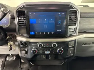 Ford F-150 2025 4x4 XLT 4 puertas SuperCrew 5.5 pies. SB