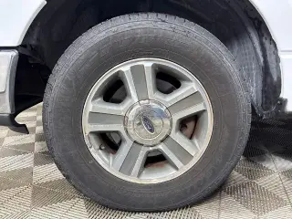 Ford F-150 2007 XLT 4 puertas SuperCrew Styleside 5.5 pies. SB