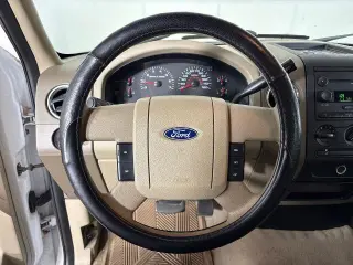 Ford F-150 2007 XLT 4 puertas SuperCrew Styleside 5.5 pies. SB