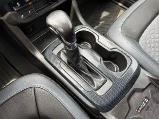 Chevrolet Colorado 2022 4x2 Z71 4 puertas Crew Cab 5 pies. SB