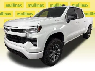 Chevrolet Silverado 1500 2025 4x2 RST 4 puertas Cabina Crew 5.8 pies. Caja corta