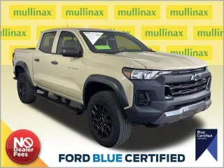 Chevrolet Colorado 2023 4x4 Trail Boss 4 puertas Cabina Crew 5 pies. SB