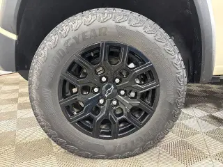 Chevrolet Colorado 2023 4x4 Trail Boss 4 puertas Cabina Crew 5 pies. SB