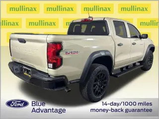 Chevrolet Colorado 2023 4x4 Trail Boss 4 puertas Cabina Crew 5 pies. SB