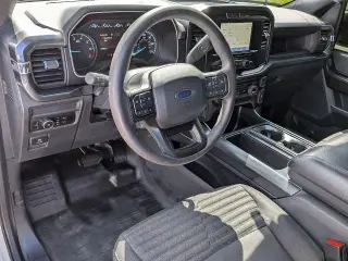 Ford F-150 2023 4x4 XL Cabina Super 4 puertas 6.5 pies SB