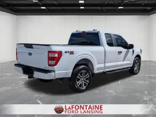 Ford F-150 2023 4x4 XL Cabina Super 4 puertas 6.5 pies SB