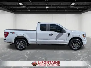 Ford F-150 2023 4x4 XL Cabina Super 4 puertas 6.5 pies SB