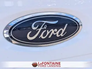 Ford F-150 2023 4x4 XL Cabina Super 4 puertas 6.5 pies SB