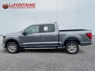 Ford F-150 2025 4x4 XLT 4 puertas SuperCrew 5.5 pies. Caja corta