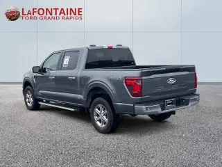 Ford F-150 2025 4x4 XLT 4 puertas SuperCrew 5.5 pies. Caja corta