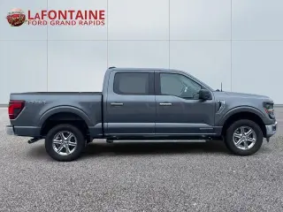 Ford F-150 2025 4x4 XLT 4 puertas SuperCrew 5.5 pies. Caja corta