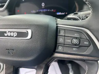 Jeep Grand Cherokee L 2023 4x4 Limited 4 puertas SUV