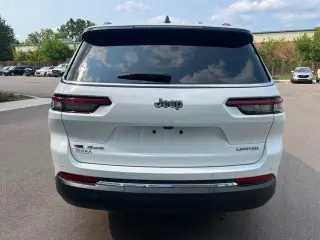 Jeep Grand Cherokee L 2023 4x4 Limited 4 puertas SUV